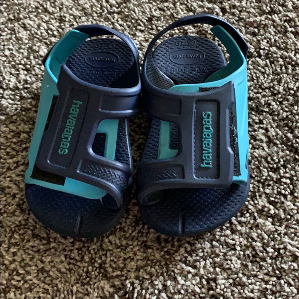 Lightly worn Havianas
